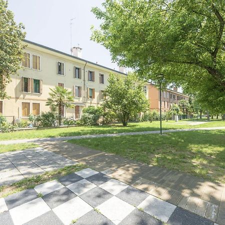 Arte E Cinema - 10 Min Da Venezia Apartment Mestre Exterior photo